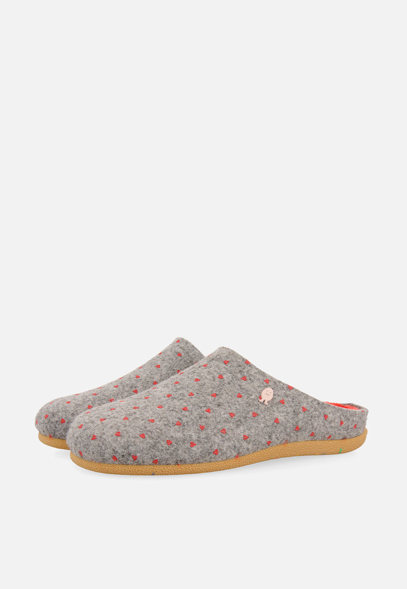 ZAPATILLAS DE CASA CORAZONES HITTISAU