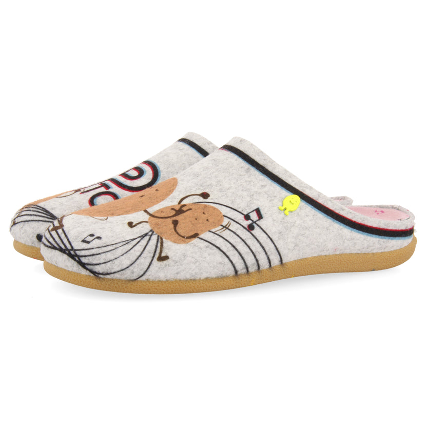 ZAPATILLAS DE ESTAR POR CASA DE LA COLECCIÓN HOT POTATOES FEHRINS