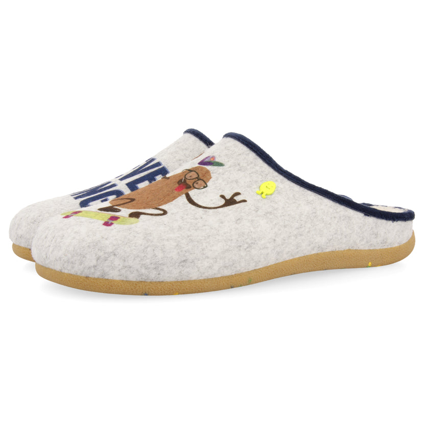 ZAPATILLAS DE ESTAR POR CASA DE LA COLECCIÓN HOT POTATOES MODLING