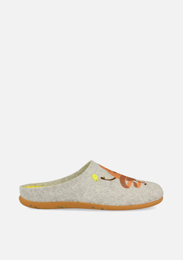 ZAPATILLAS DE CASA DIBUJO Y FRASE VARDE