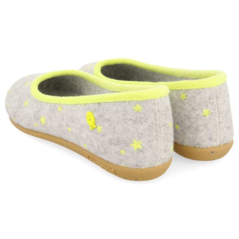 ZAPATILLAS DE ESTAR POR CASA TIPO BAILARINA DE LA COLECCIÓN HOT POTATOES MACE