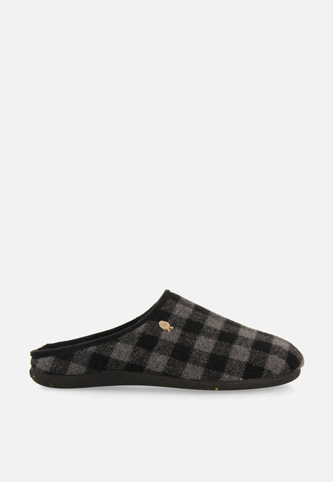 SAVANNAH PLAID PRINT SLIPPERS