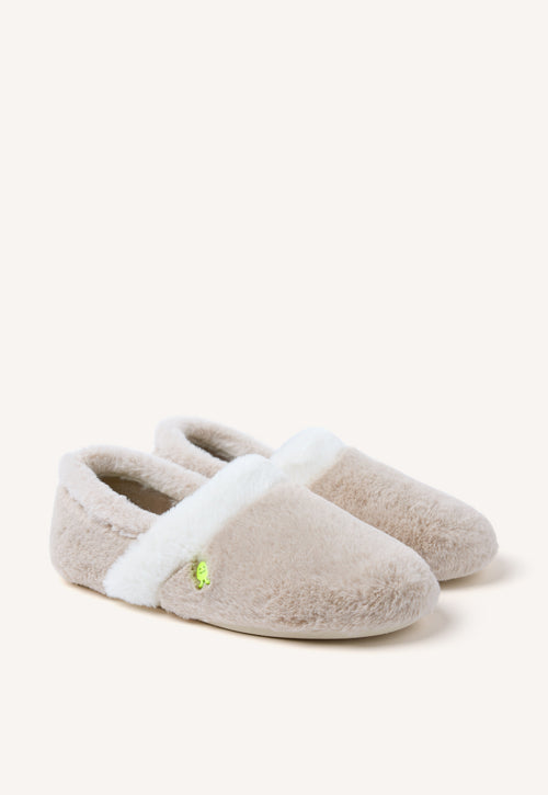 ZAPATILLAS DE CASA CERRADAS PELO OWOSSO