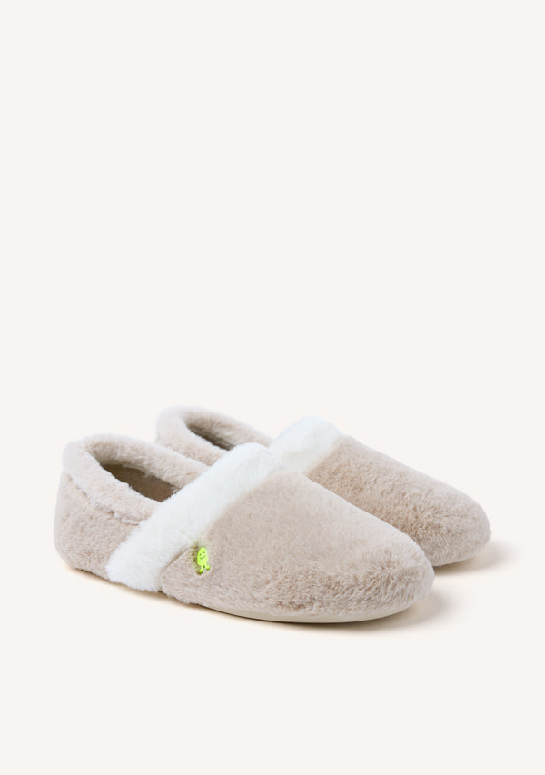 ZAPATILLAS DE CASA CERRADAS PELO OWOSSO
