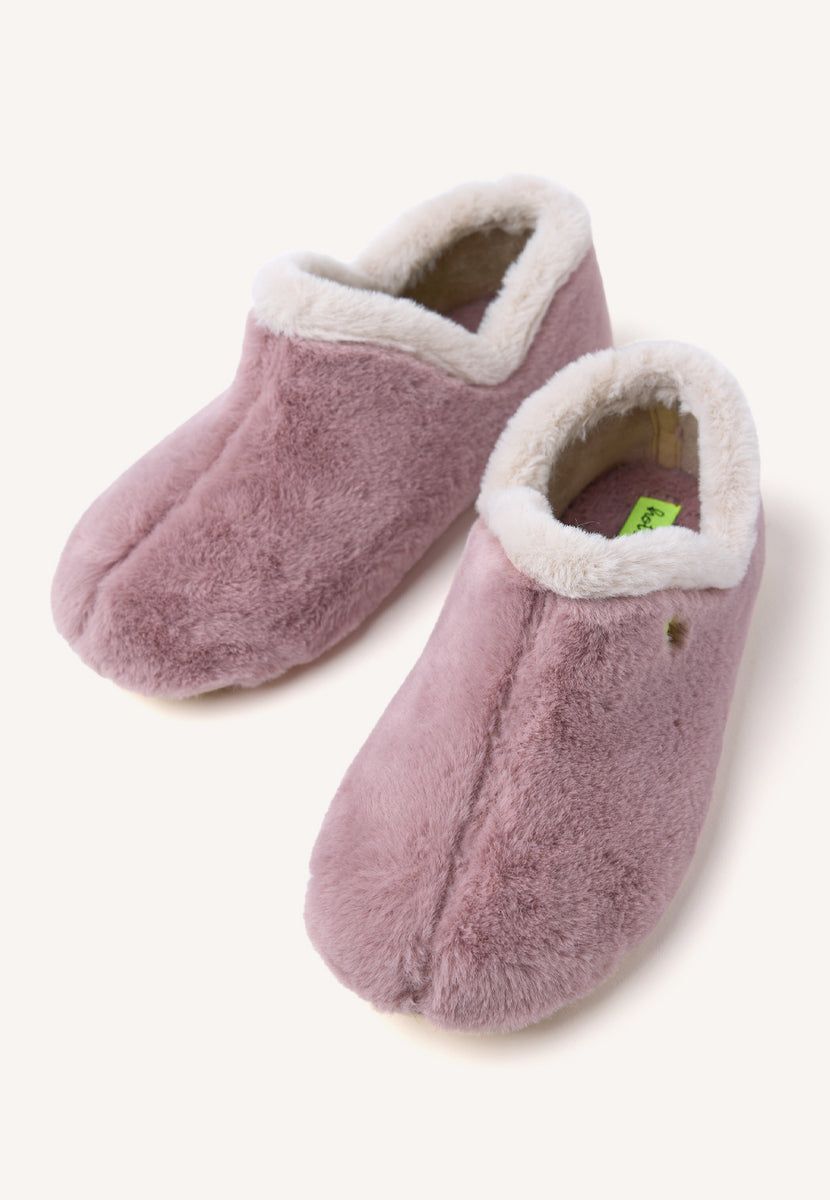 ZAPATILLAS DE CASA ABOTINADAS PELO KERRICK