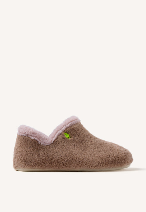 ZAPATILLAS DE CASA ABOTINADAS PELO KERRICK