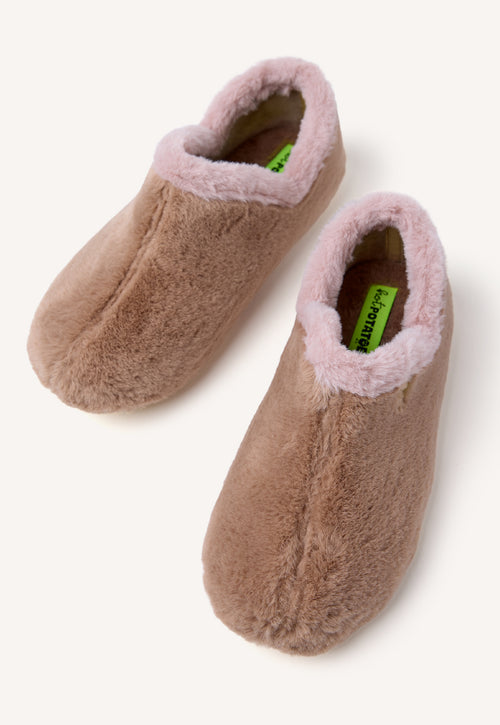 ZAPATILLAS DE CASA ABOTINADAS PELO KERRICK