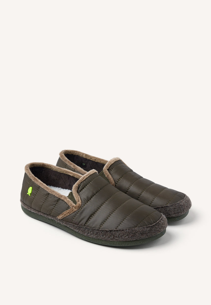 ZAPATILLAS DE CASA CERRADAS WYKOFF