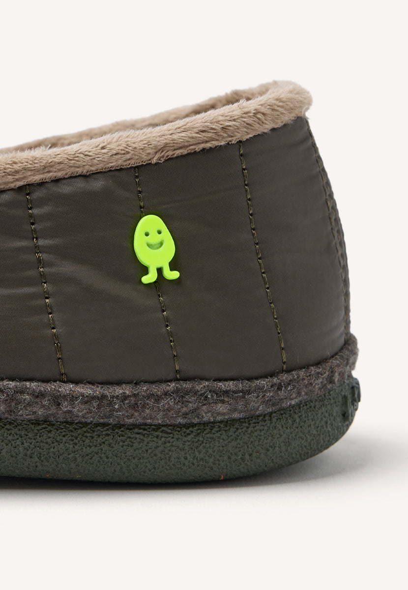 ZAPATILLAS DE CASA CERRADAS WYKOFF
