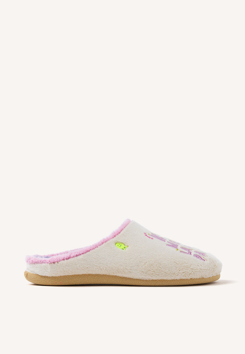 ZAPATILLAS DE CASA PELO DIBUJO Y FRASE SCANLON