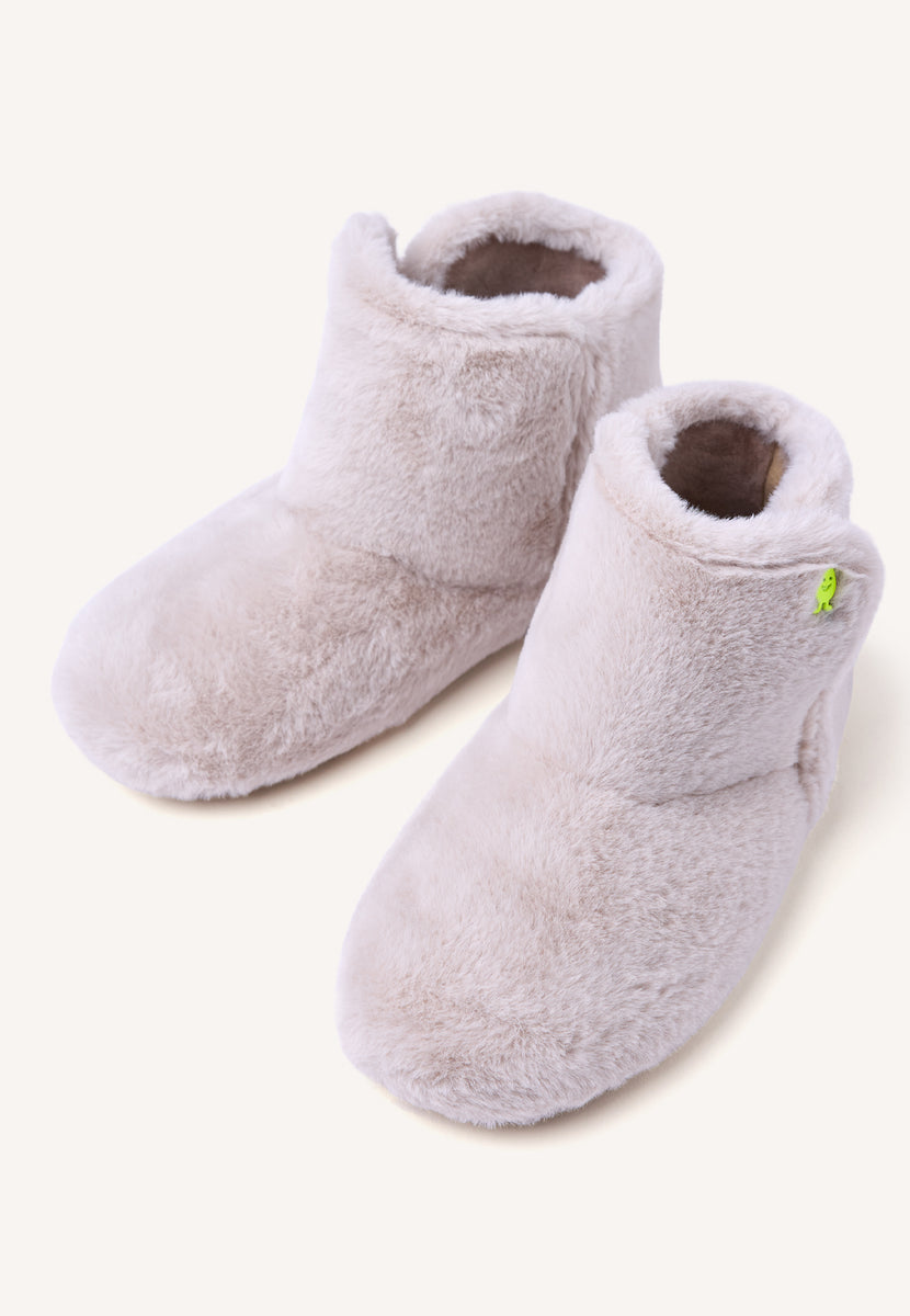 CANDON FURRY BOOT-STYLE SLIPPERS