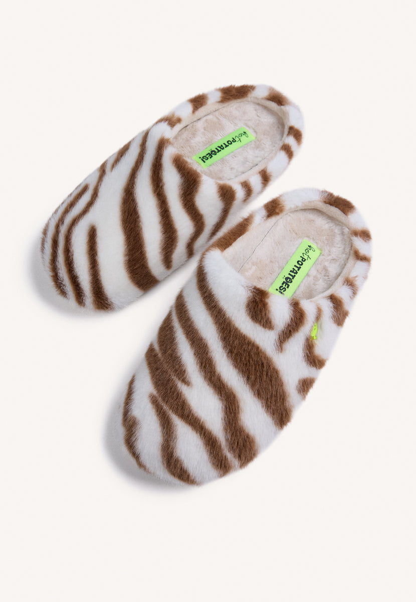 ZAPATILLAS DE CASA ESTAMPADO ANIMAL PELO