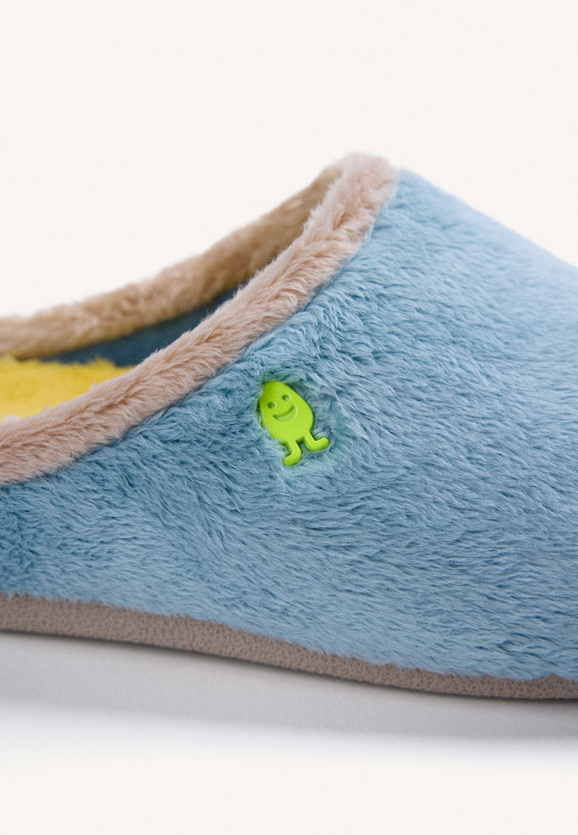 ZAPATILLAS DE CASA AZULES PELO
