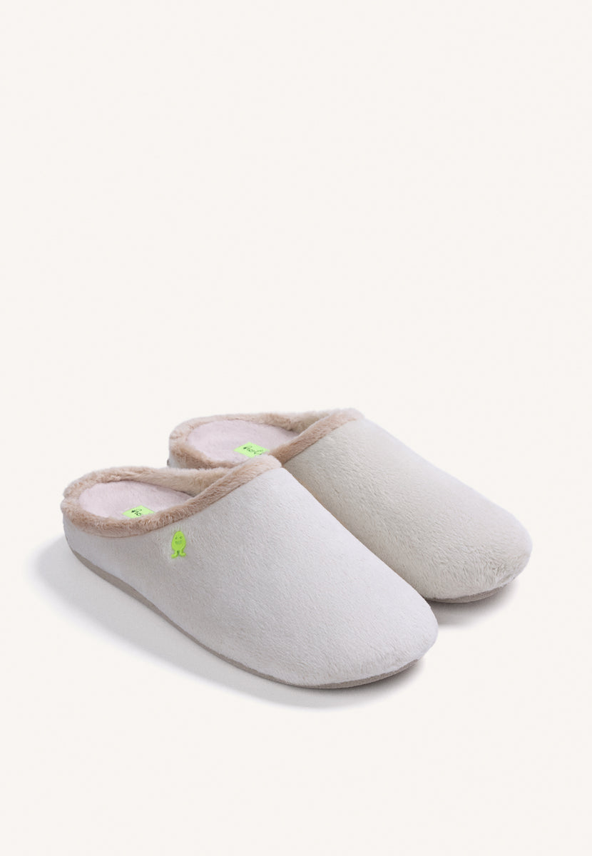 ZAPATILLAS DE CASA BEIGE PELO