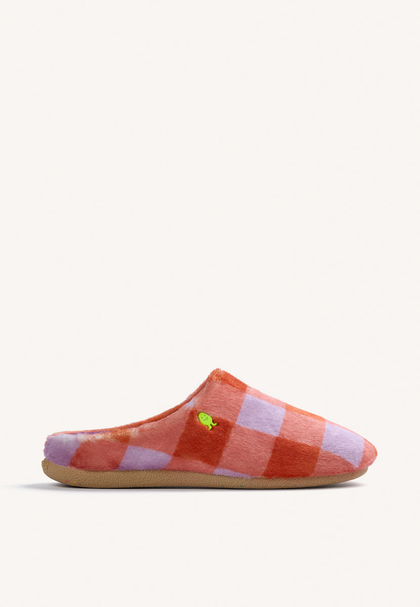 ZAPATILLAS DE CASA CUADROS NARANJAS Y LILAS PELO