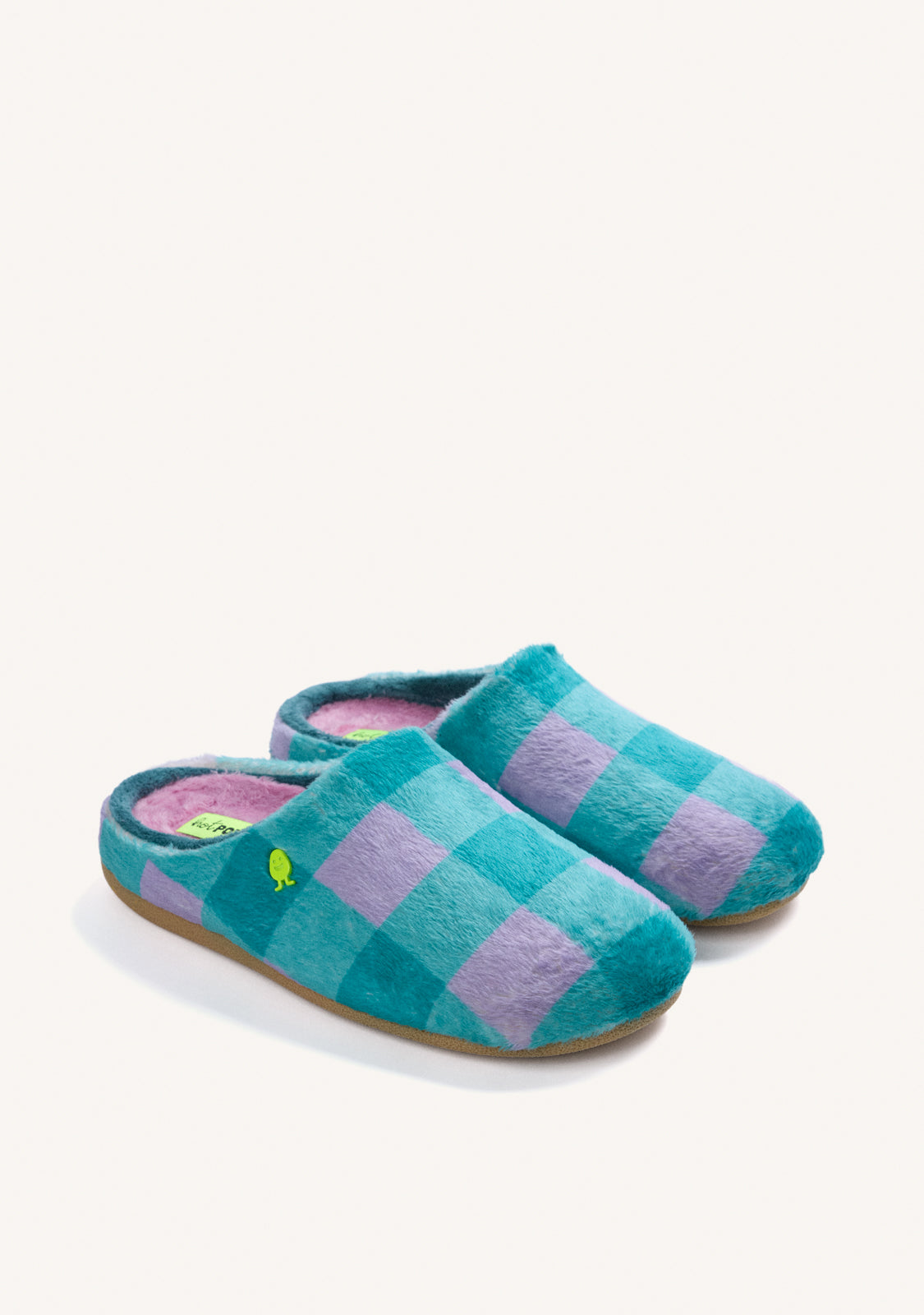 ZAPATILLAS DE CASA CUADROS VERDES Y LILAS PELO