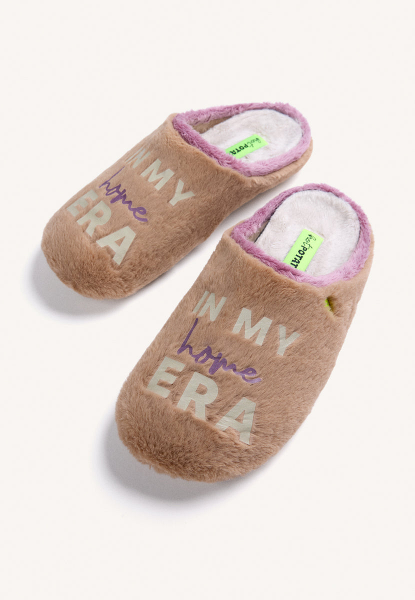 ZAPATILLAS DE CASA MARRONES PELO TEXTO