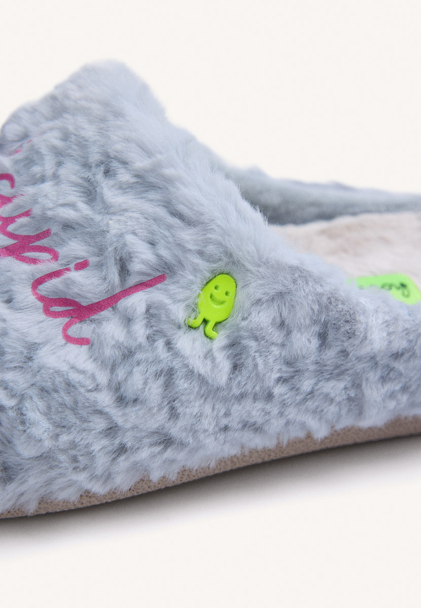 ZAPATILLAS DE CASA AZULES PELO DIBUJO Y TEXTO